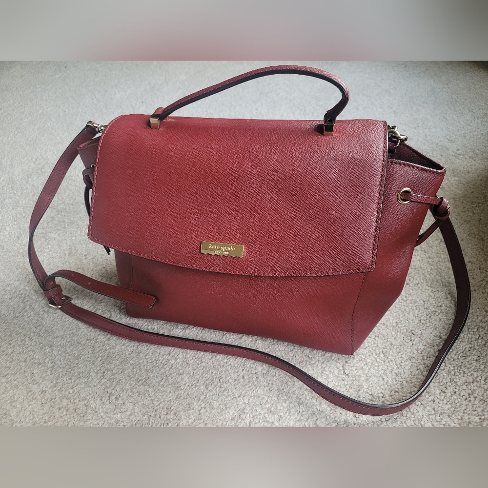 Perfect fall crossbody Kate Spade bag